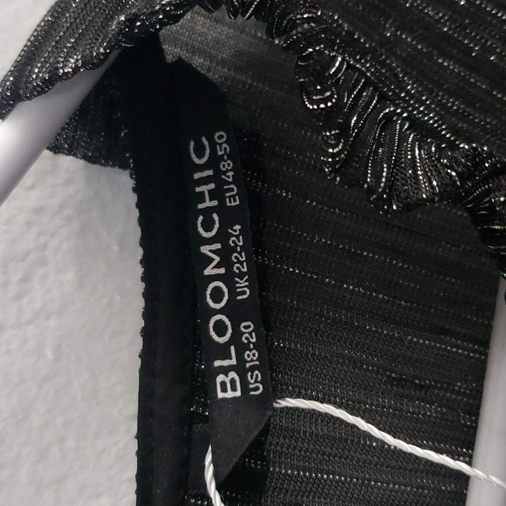 Bloomchic NWOT - Picture 2 of 3